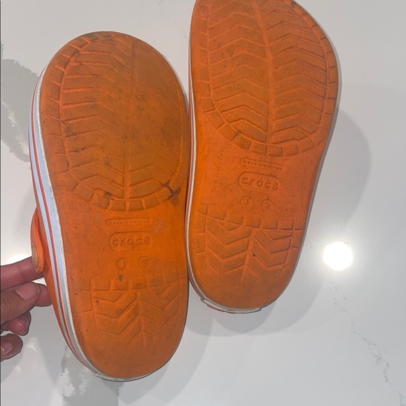 Crocs Kids Classic Clog - Orange - Picture 6 of 7
